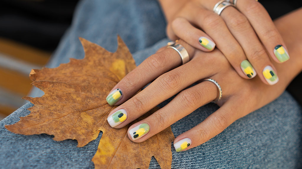 Stylish Nail Art Patterns for Autumn